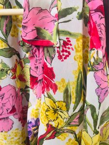 Multicoloured Floral Top🌸🌸🩷🩷🩷🫶🏻🫶🏻🫶🏻🫶🏻