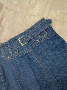 Denim Fleeted Midi Skirt| Adjustable belt| Size S