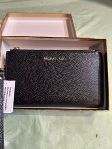 Auth NWT Michael Kors Adele Pebbled Leather Wallet