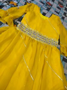 Nayra Suit With Dupatta