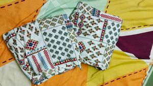 Top and Bottom Set