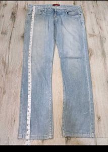 sc2721 Freiburg Light Wash Jeans size 34