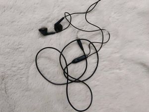 Headphone