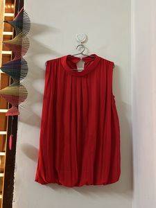 Red Sleeveless Top