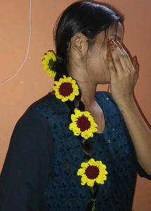 Sunflower long gajra