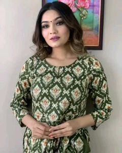Enchanting Green Hand Block Kurti Pant wid Dupatta