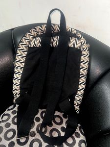 Black &amp; Beige Printed Backpack