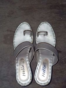 SANDAL