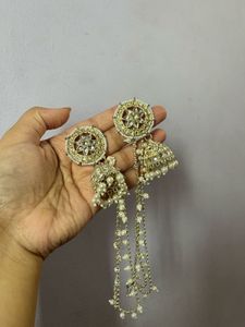 Traditional Kundan Jhumka with Pearl Bindi