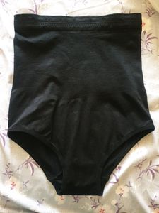 New Blush Intimates Tummytucker Size S Bodyshaper.