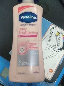 Vaseline Daily Brightening Lotion