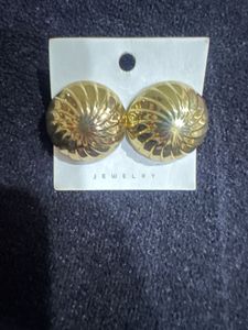 Golden Studs
