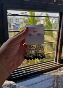 Earrings Black And Golden