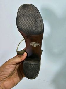 Green Sandle- Metro, Size 37