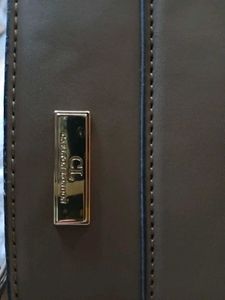Carlton London Chic Crossbody Bag