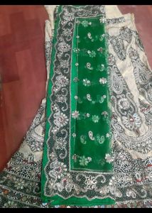 URGENT SALE REQUIRED FOR BRIDAL SHARARA