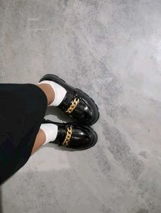 Chic Chain Loafers