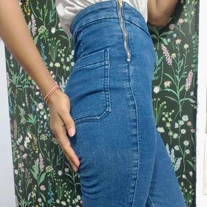 High Waisted Jeans