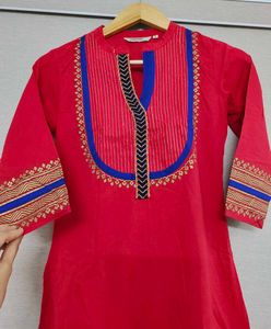Avaasa Red &amp; Blue ethnic kurti size S