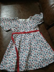 Floral Print Dress with Red Ribbon