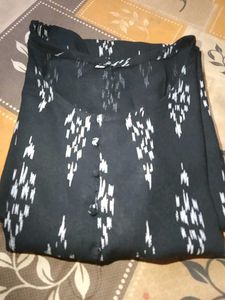 Stylish Black Printed Top