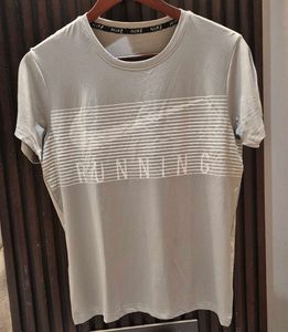 Nike Running Tshirt Women 36,38