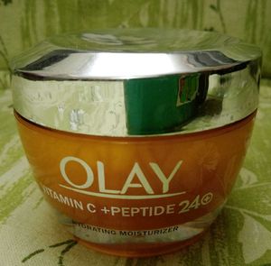 Olay Vitamin C + Peptide 24 Moisturizer
