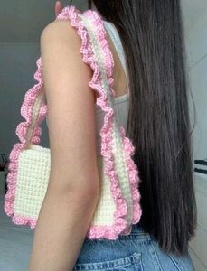 Handmade Crocheted Ruffle Bag De