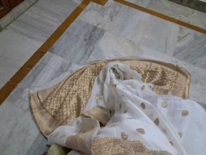 Elegant White &amp; Gold Banarasi Saree