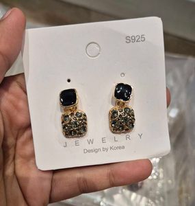 Black Rhinestone Stud Earrings