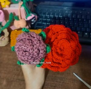crochet mauve and red rose combo