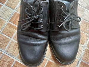 Used Black Formal Leather Shoes( UK 41)