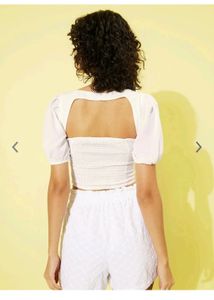 Mast &amp; Harbour CloudWhite Sweetheart Neck Crop Top