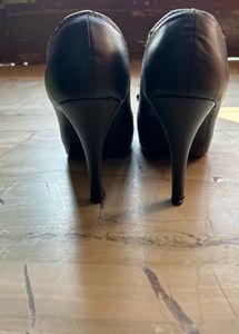 Black Stelatos