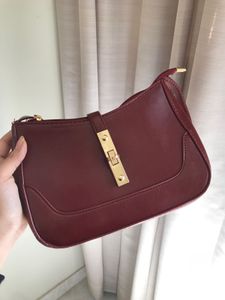 Women Shoulder Bag Glossy Square Red