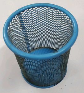 Blue Metal Mesh Desk Organizer