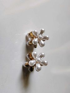 Pearl Flower Hair Clips