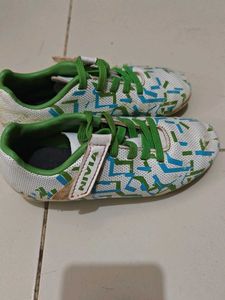 Nivia Kids football shoes with Studs