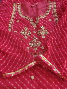 Pink Embellished Kurti Set With Pants