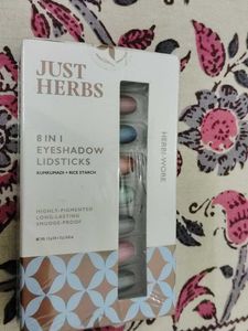 8 In One Eyeshadow Lidsticks
