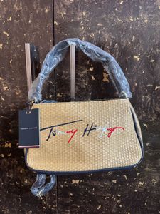 new Tommy Hilfiger Handbag ( has flaw)