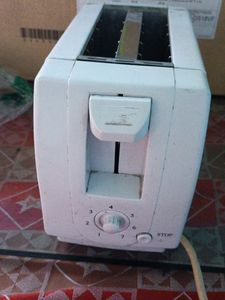 Bread Toaster