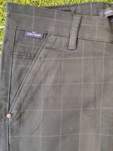 Checkered Casual Pants