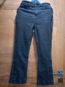 Vero Moda Bootcut Jeans👖With Button Detailing