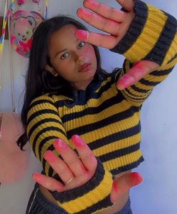 Black &amp;yellow Striped Crop Top🔆🧀