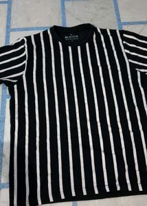 Blotch Striped T-Shirt - Classic Style