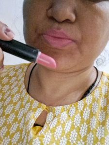 Biotique And Blue Heaven Lipstic Pink