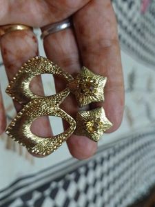 Golden Star Earrings
