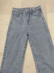 H&amp;M Light Wash Jeans