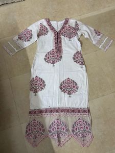 White &amp; Pink Floral Print Kurta Set